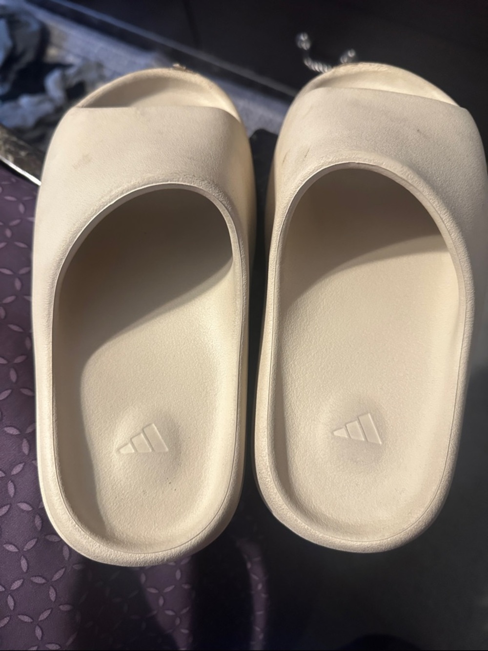 Yeezy Slides “Bone”